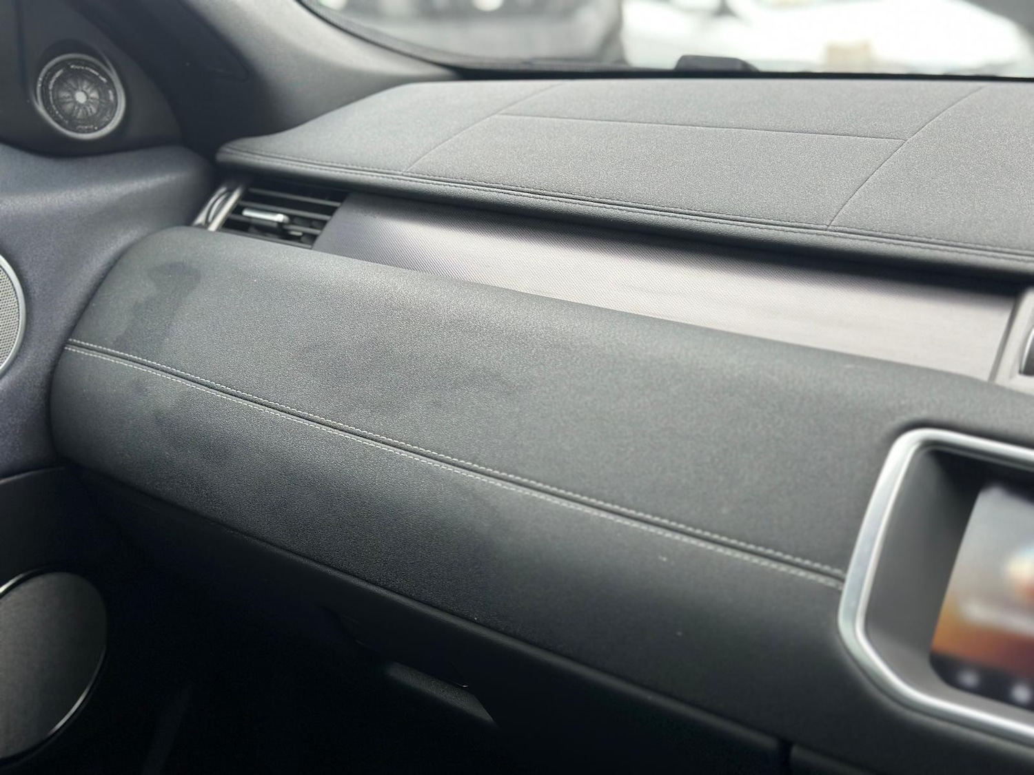 Used Land Rover Range Rover Evoque 2019 for sale - 76945977: Photo 36