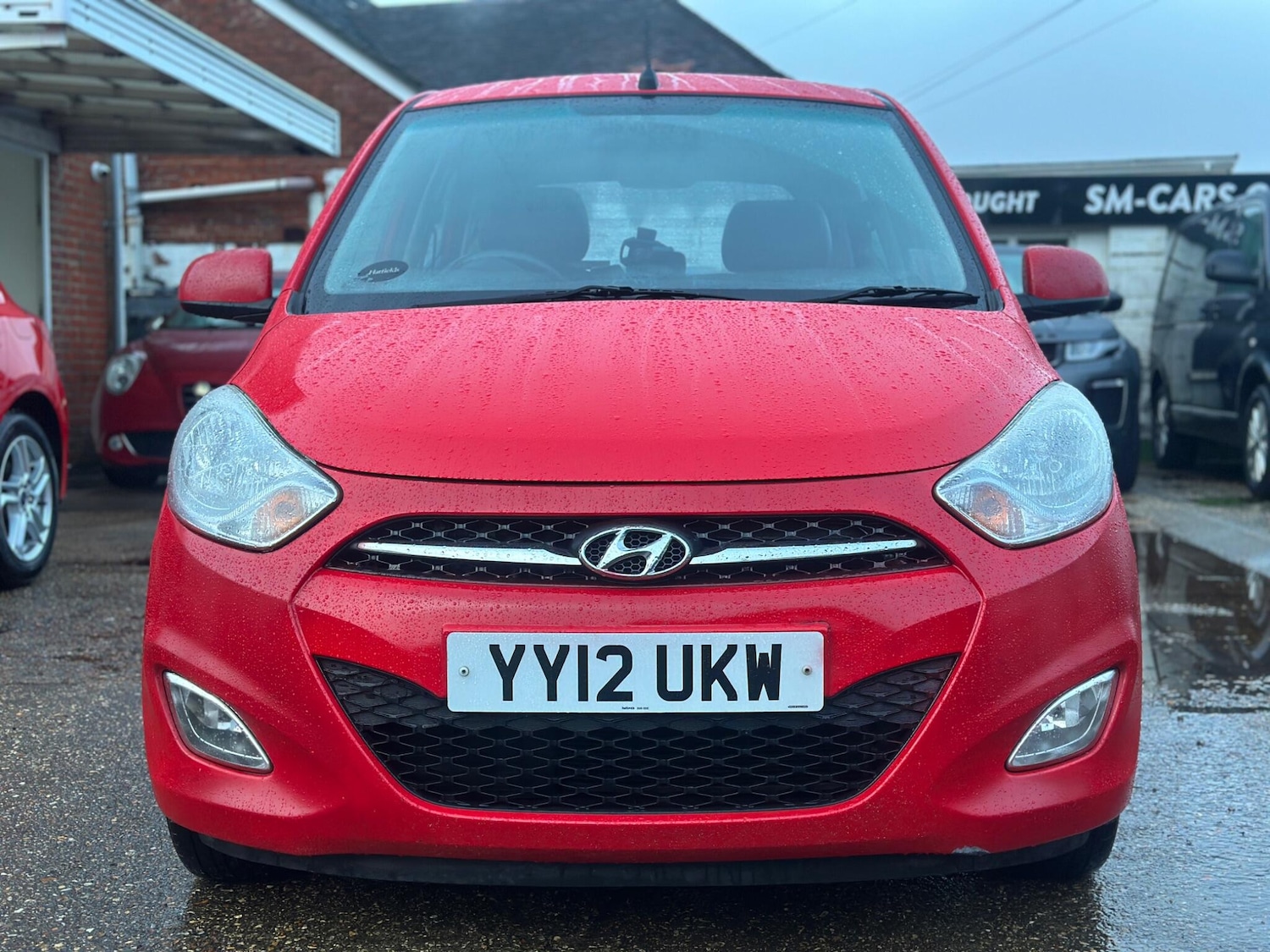 Used Hyundai i10 2012 for sale - 77290466: Photo 2