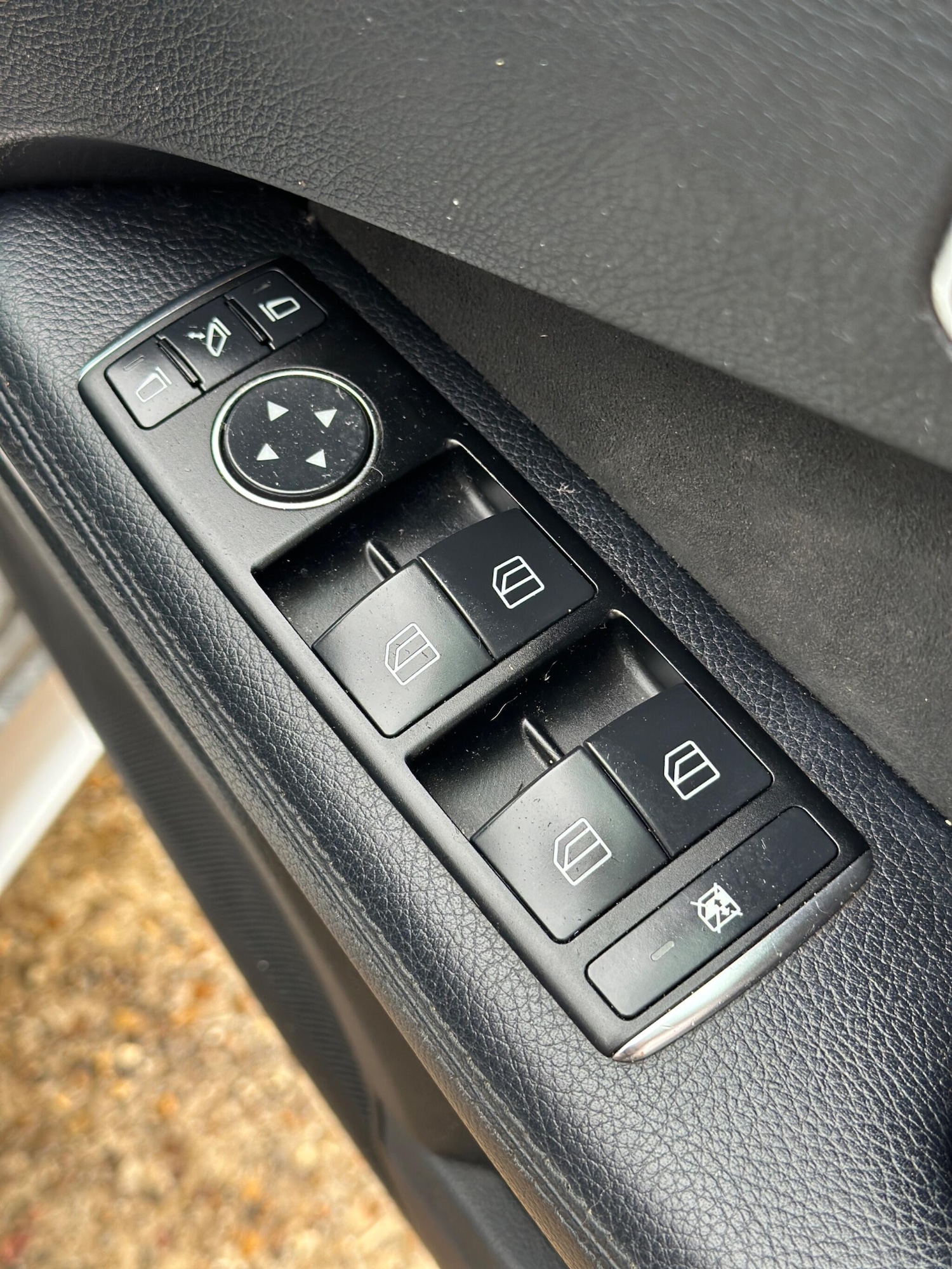 Used Mercedes-Benz E Class for sale - 77808781: Photo 33