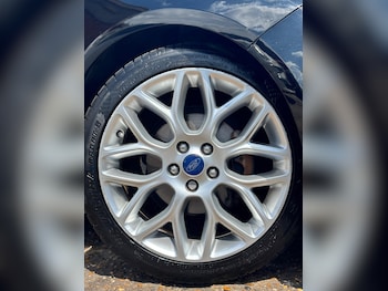 Used Ford Focus 2017 for sale - 79324701: Photo