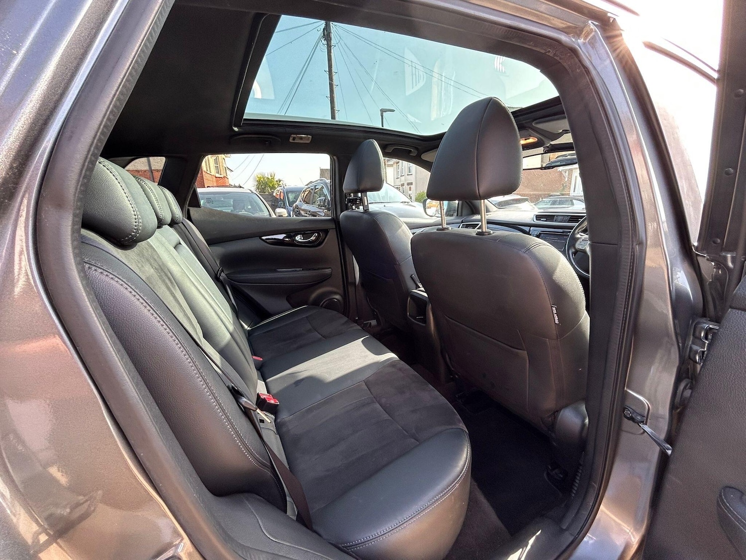 Used Nissan Qashqai for sale - 77670505: Photo 26