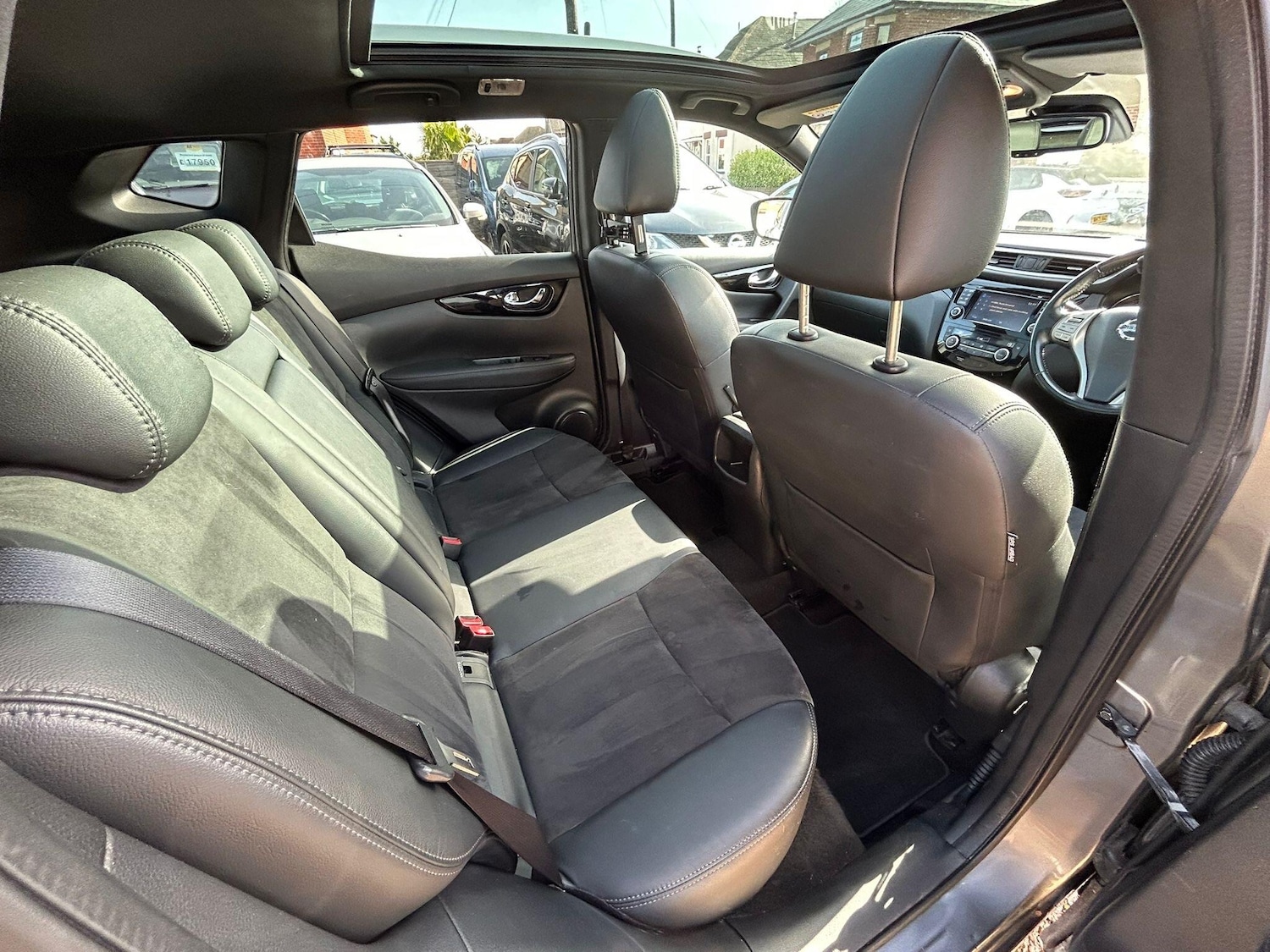 Used Nissan Qashqai for sale - 77670505: Photo 27