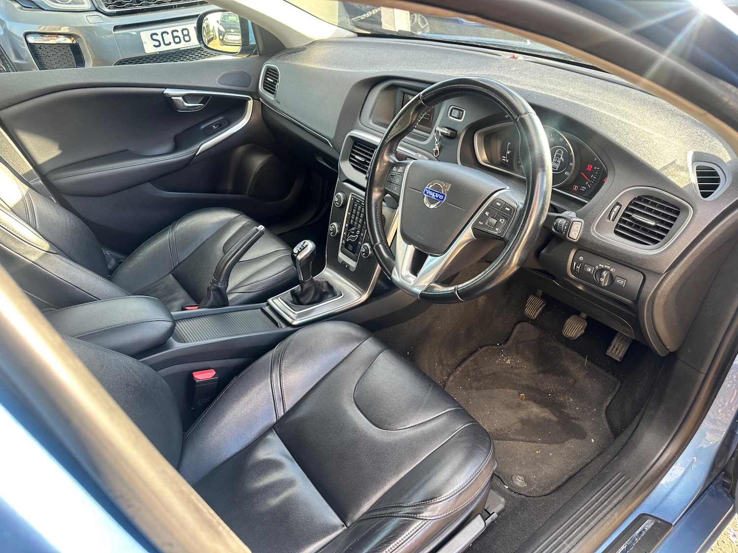 Used Volvo V40 2014 for sale - 77130590: Photo 11