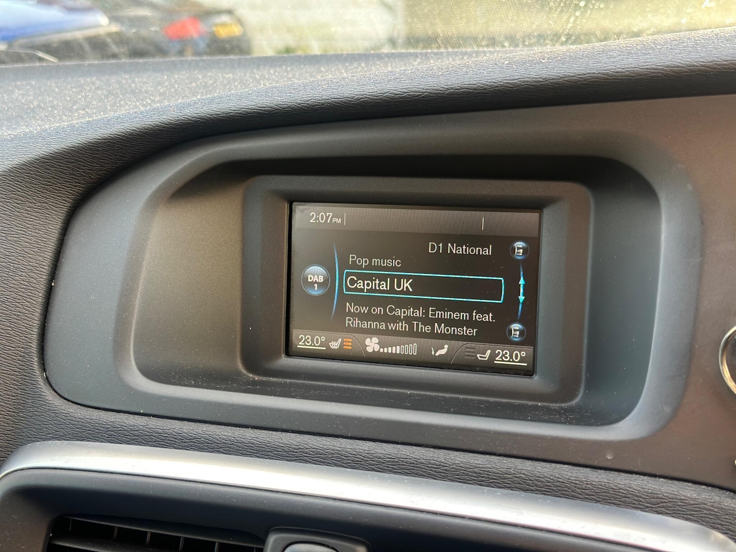 Used Volvo V40 2014 for sale - 77130590: Photo 15