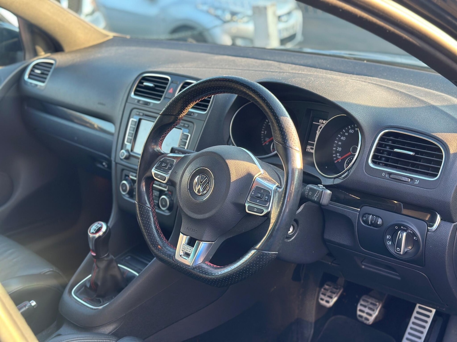 Used Volkswagen Golf 2010 for sale - 77957944: Photo 12