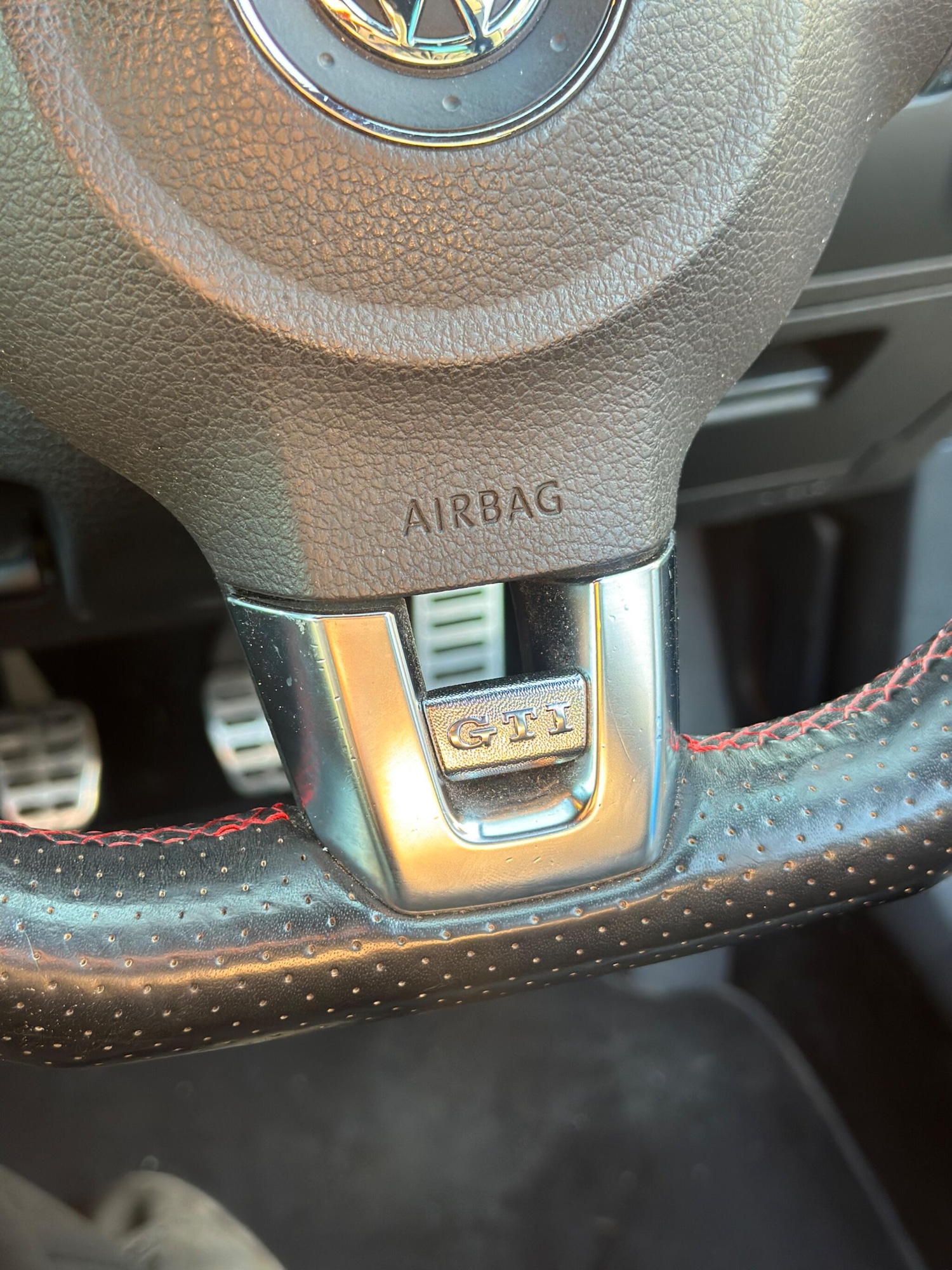 Used Volkswagen Golf 2010 for sale - 77957944: Photo 14