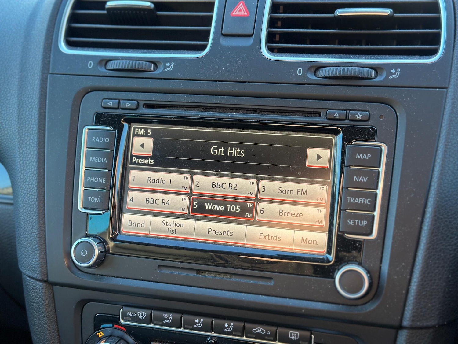 Used Volkswagen Golf 2010 for sale - 77957944: Photo 17