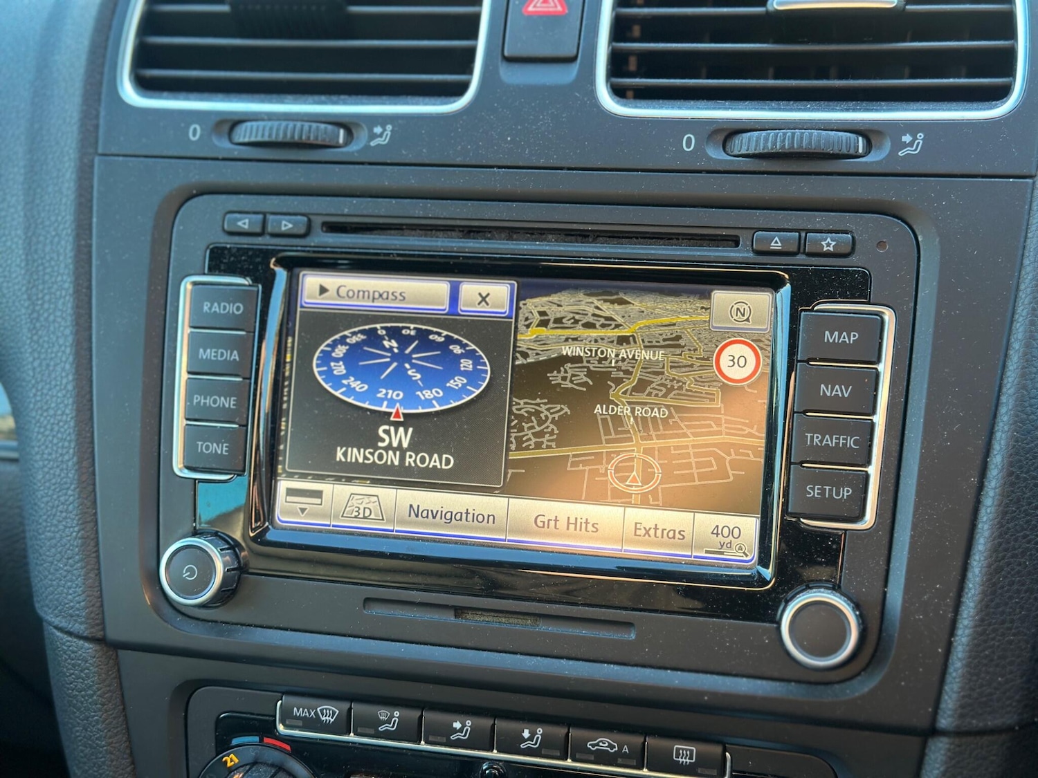 Used Volkswagen Golf 2010 for sale - 77957944: Photo 18