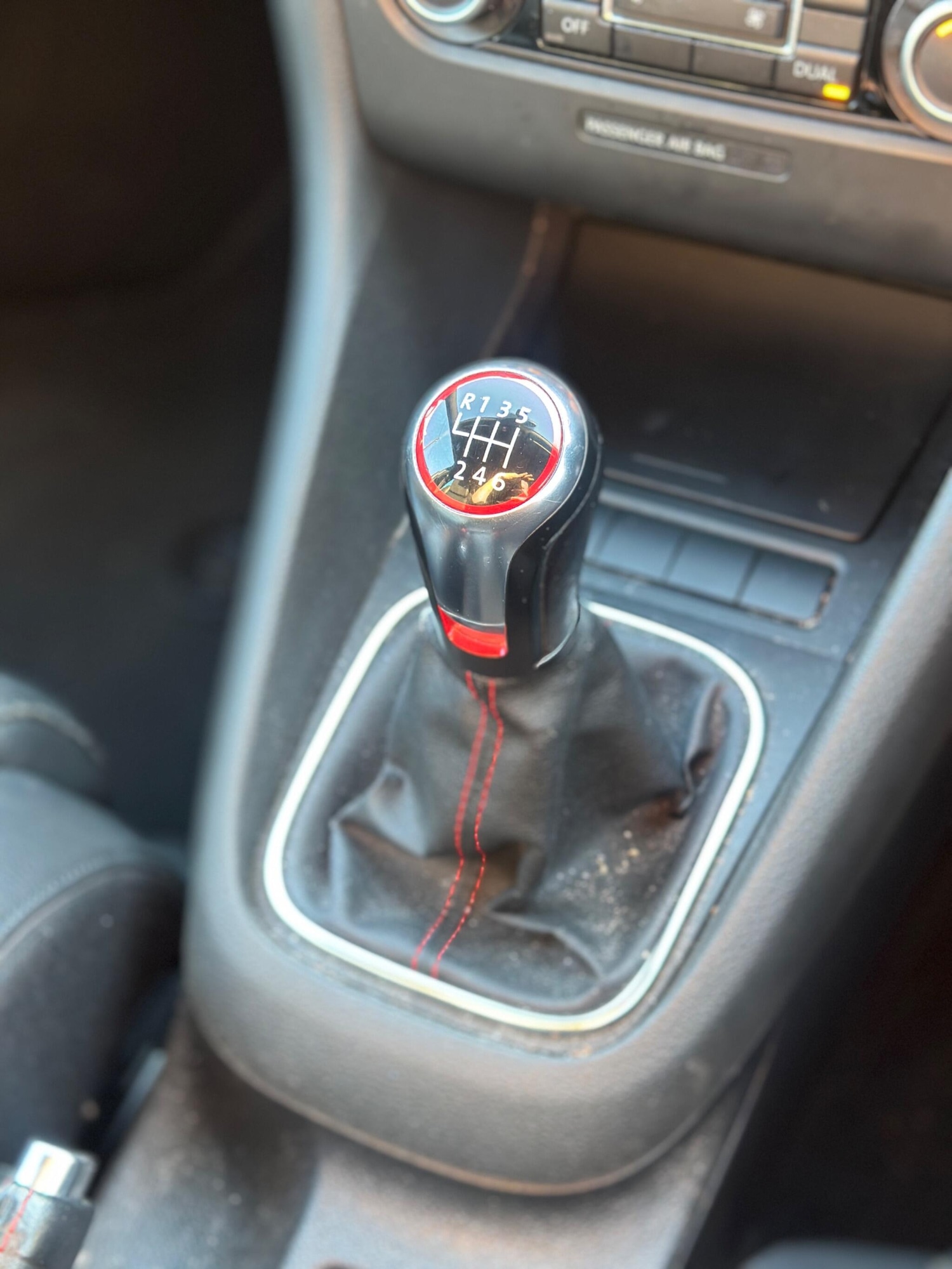 Used Volkswagen Golf 2010 for sale - 77957944: Photo 21