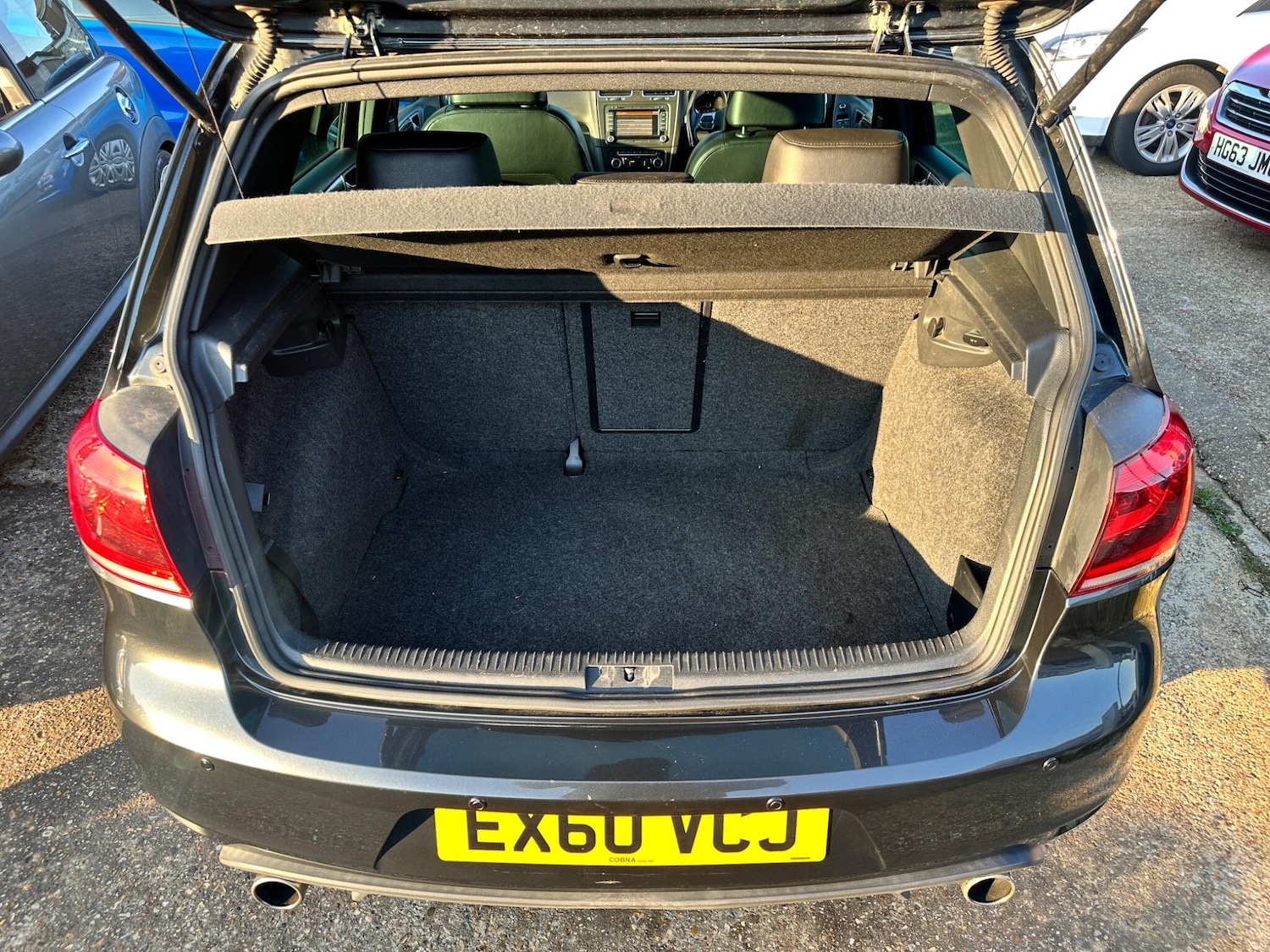 Used Volkswagen Golf 2010 for sale - 77957944: Photo 6