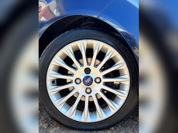 Used Ford Fiesta 2011 for sale - 79609704: Photo