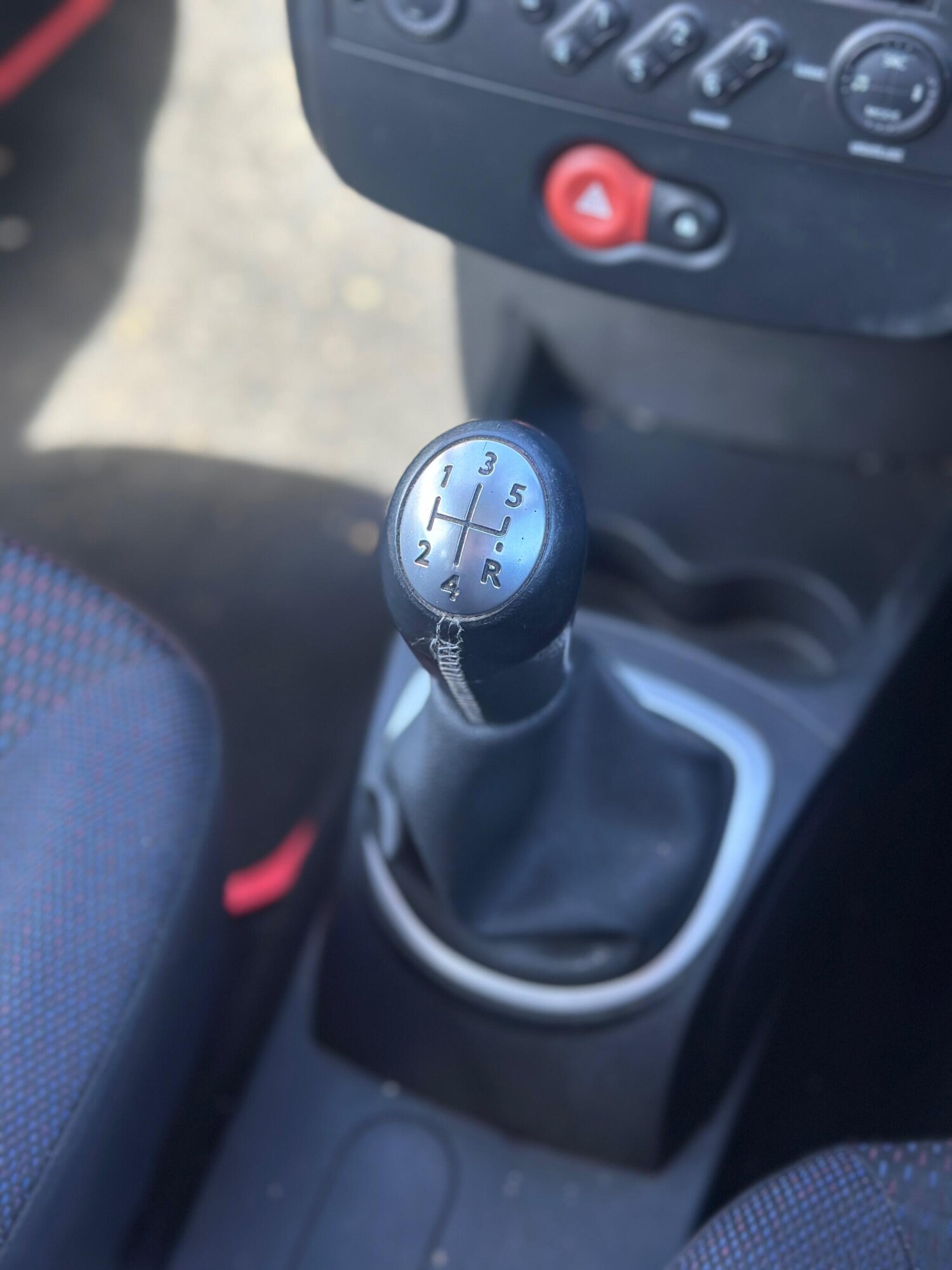 Used Renault Clio for sale - 78214279: Photo 16