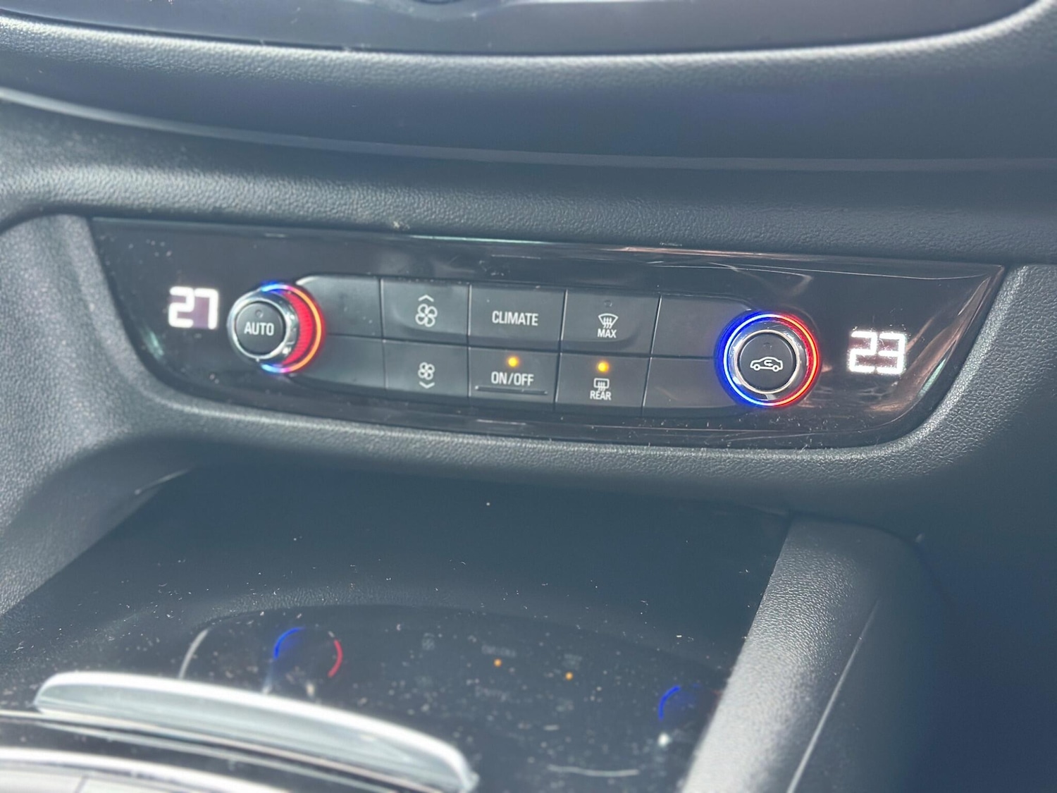 Used Vauxhall Insignia 2017 for sale - 77612446: Photo 22