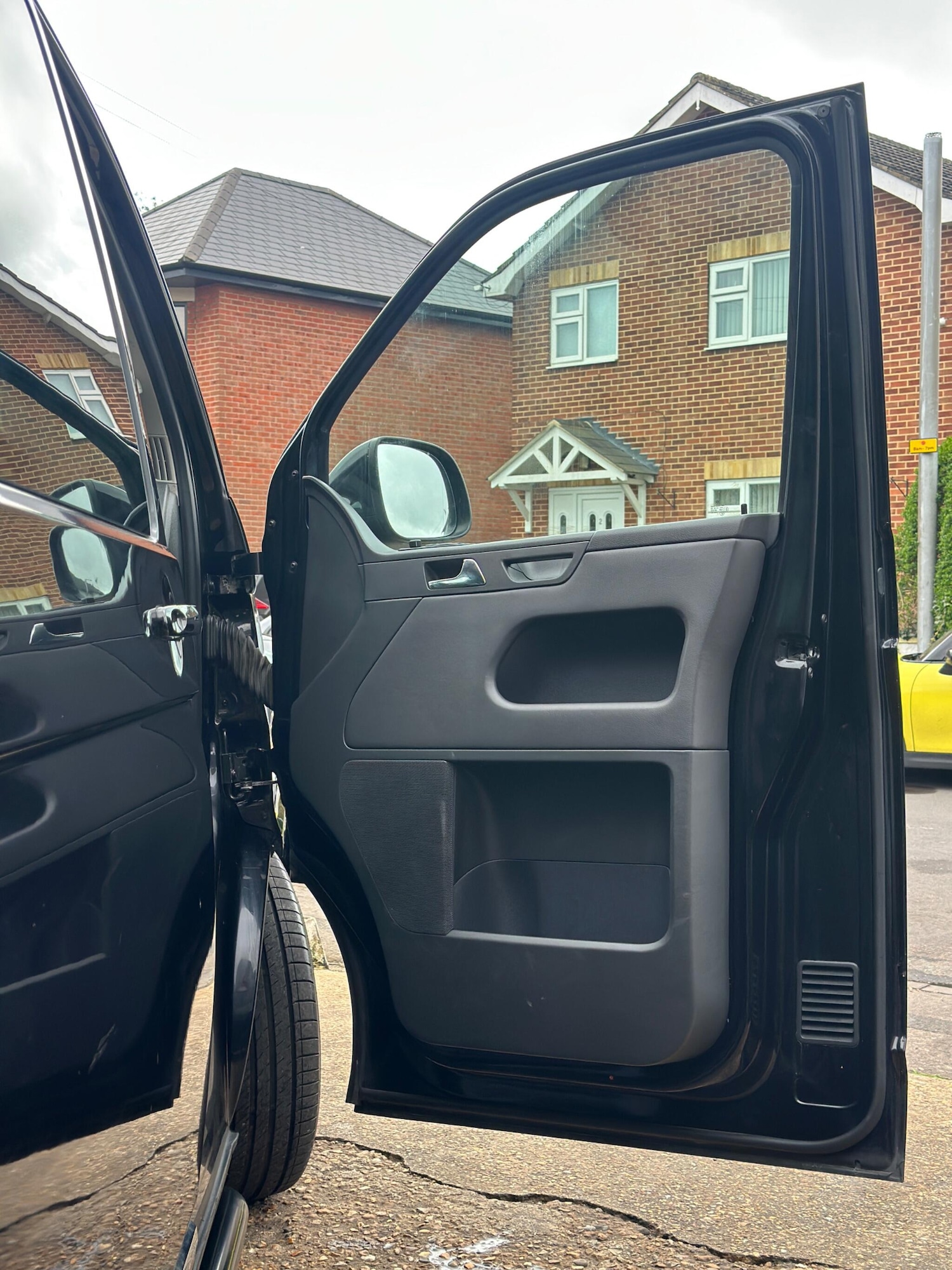 Used Volkswagen Caravelle for sale - 78136421: Photo 21