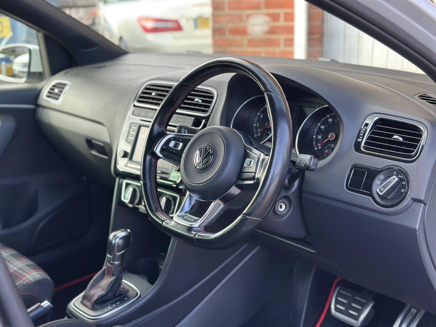 Used Volkswagen Polo 2016 for sale - 77268029: Photo 12