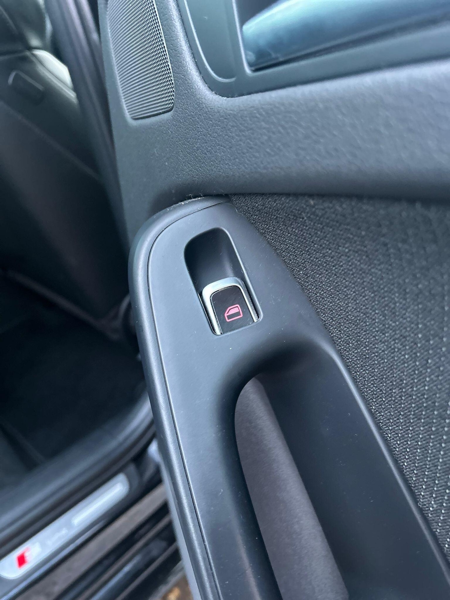 Used Audi A4 2015 for sale - 76964444: Photo 33