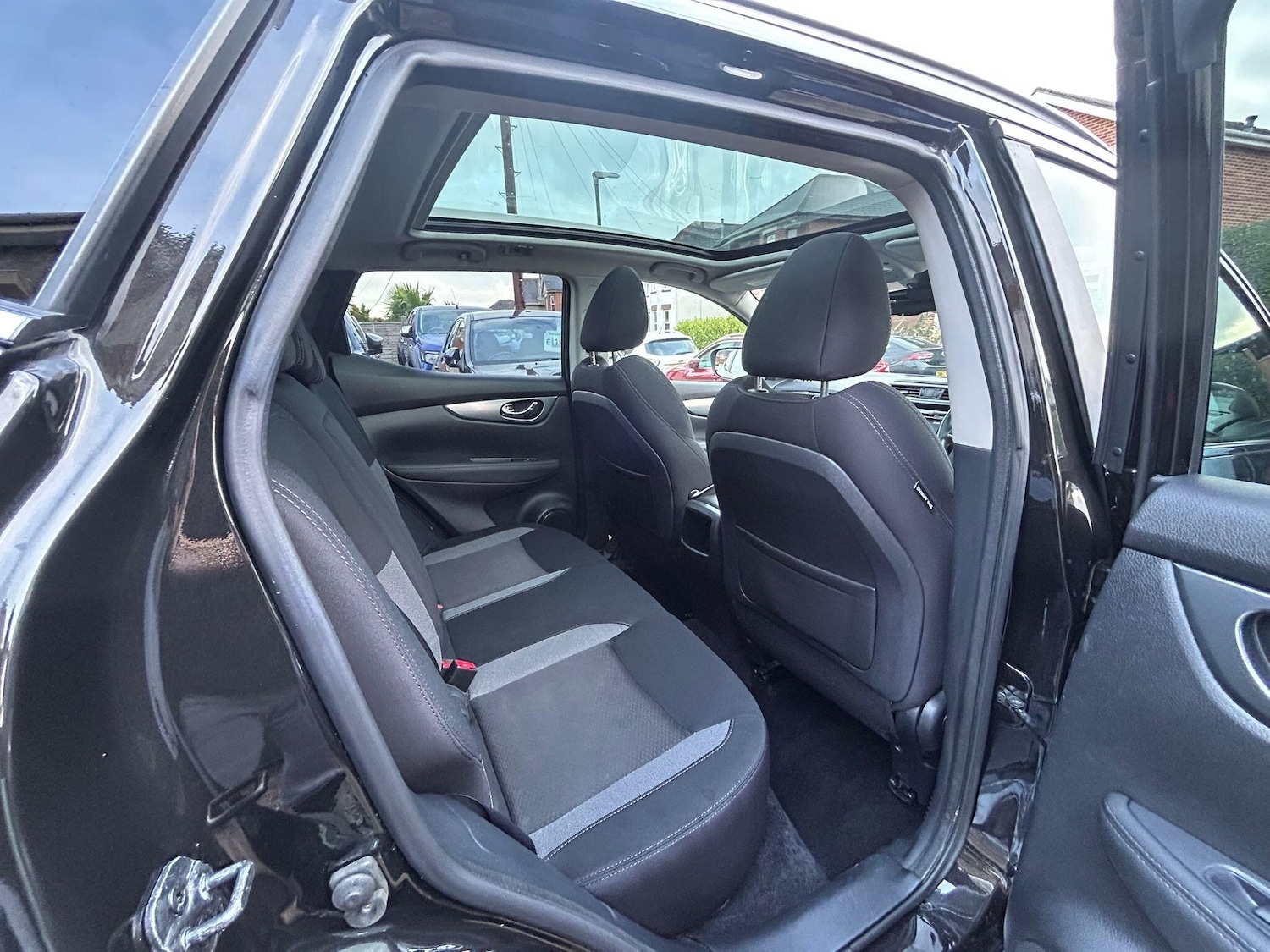 Used Nissan Qashqai 2018 for sale - 76945969: Photo 28