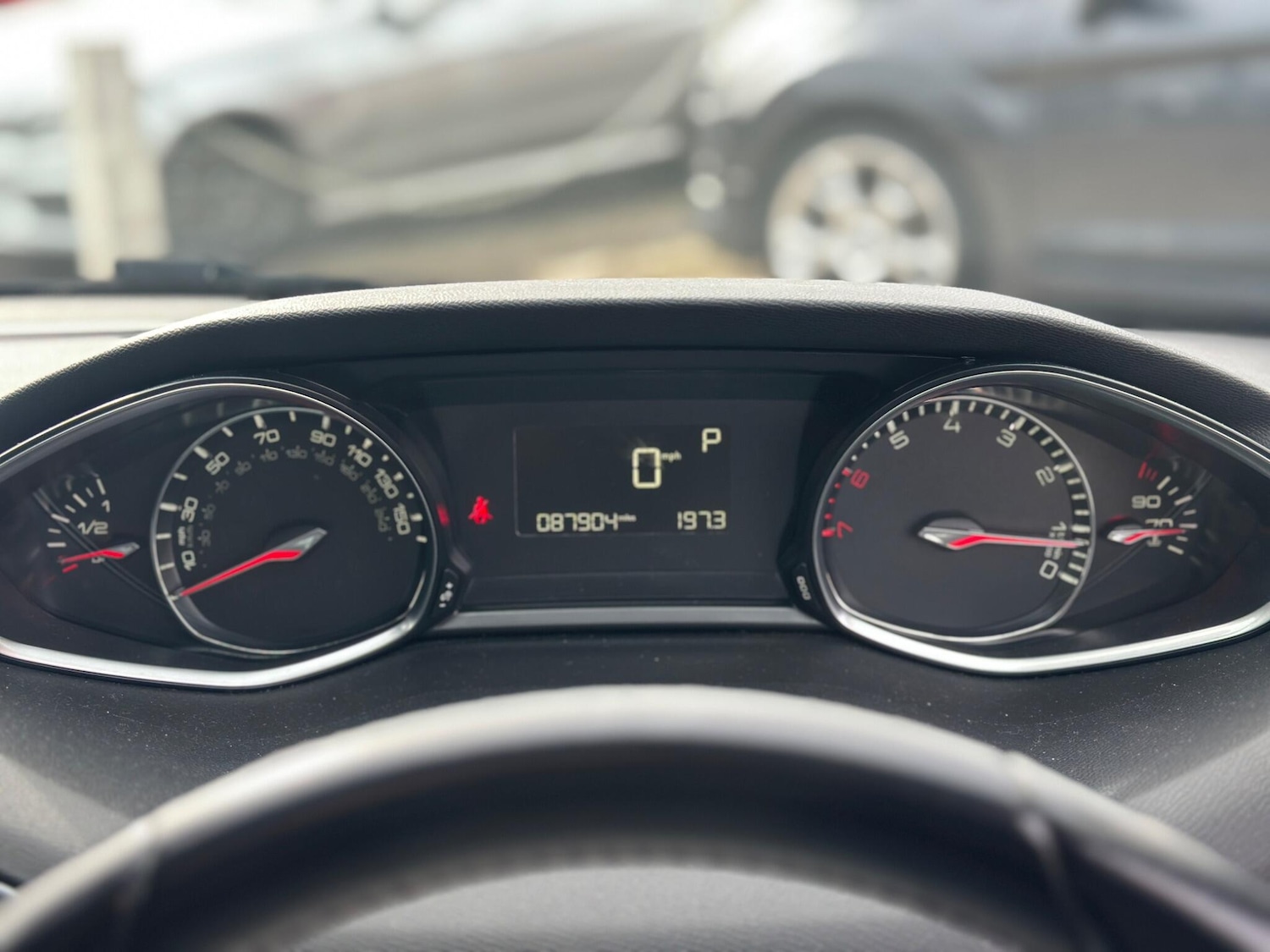 Used Peugeot 308 2015 for sale - 77892151: Photo 11