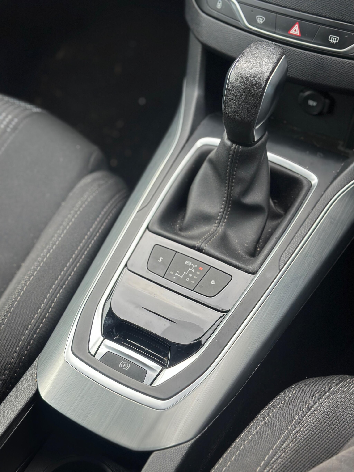 Used Peugeot 308 2015 for sale - 77892151: Photo 20