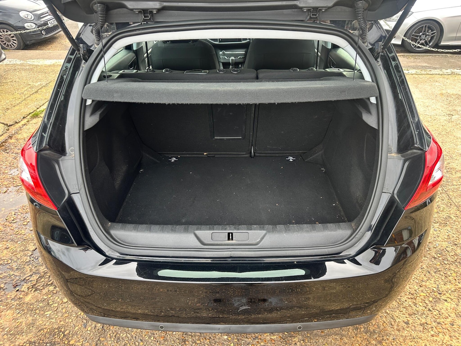 Used Peugeot 308 2015 for sale - 77892151: Photo 6