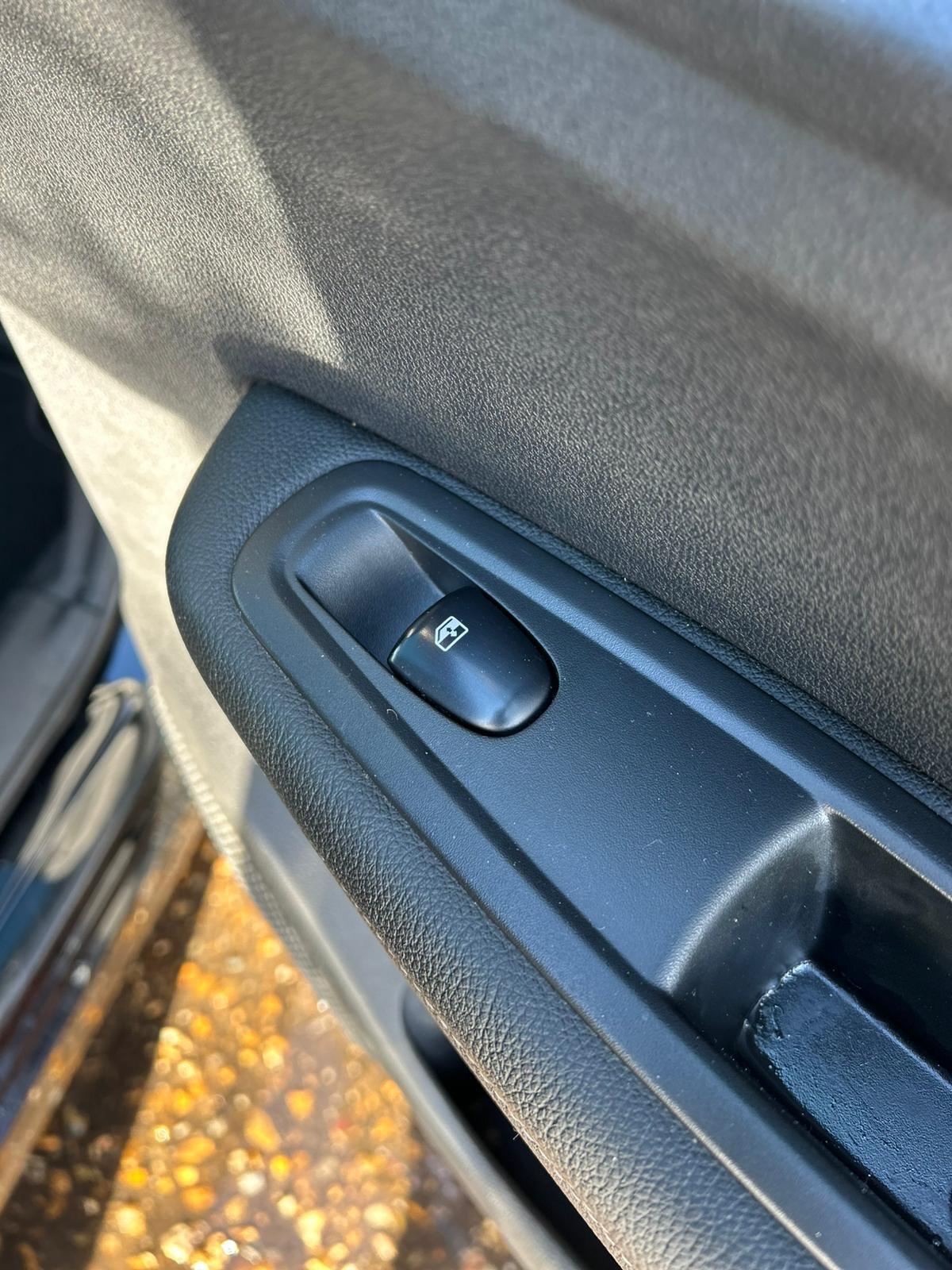 Used Renault Kadjar for sale - 77351935: Photo 38