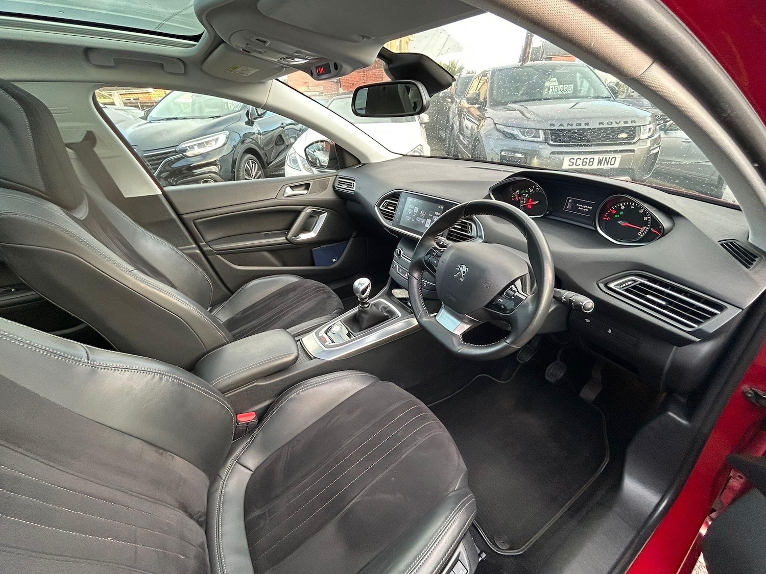 Used Peugeot 308 2014 for sale - 77468130: Photo 10