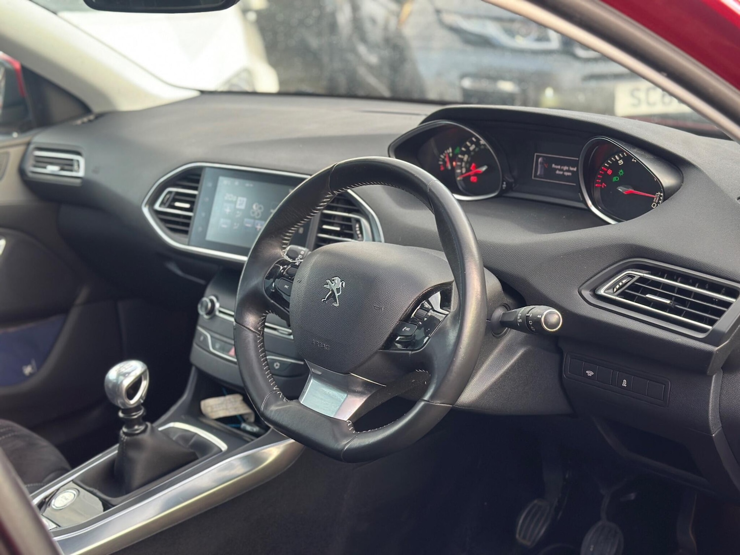 Used Peugeot 308 2014 for sale - 77468130: Photo 11