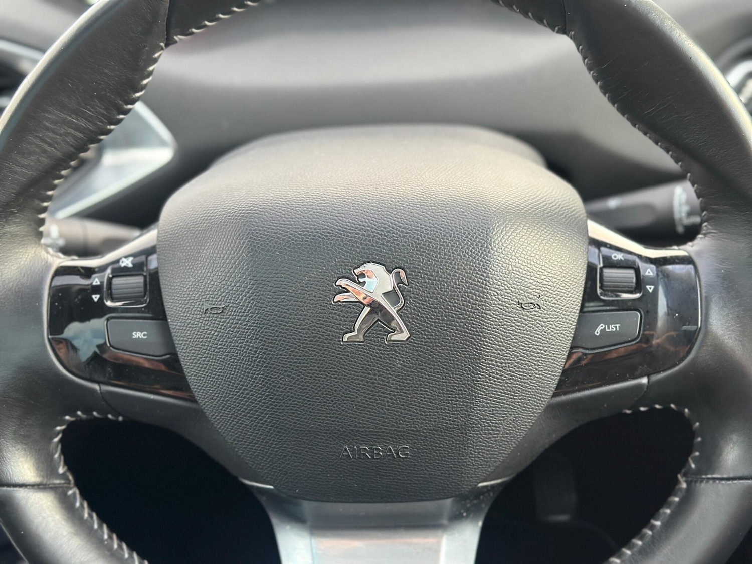 Used Peugeot 308 2014 for sale - 77468130: Photo 12