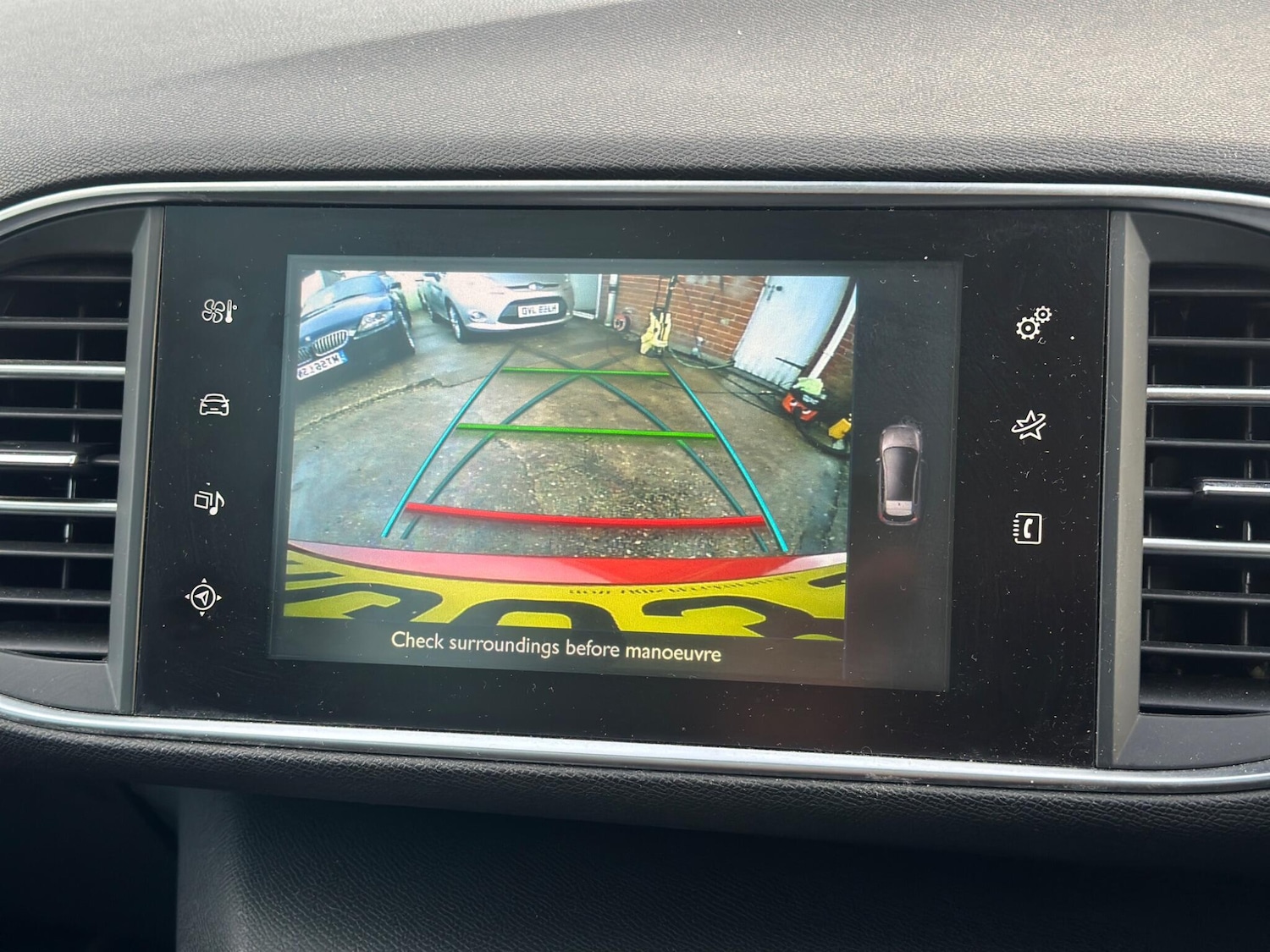 Used Peugeot 308 2014 for sale - 77468130: Photo 15