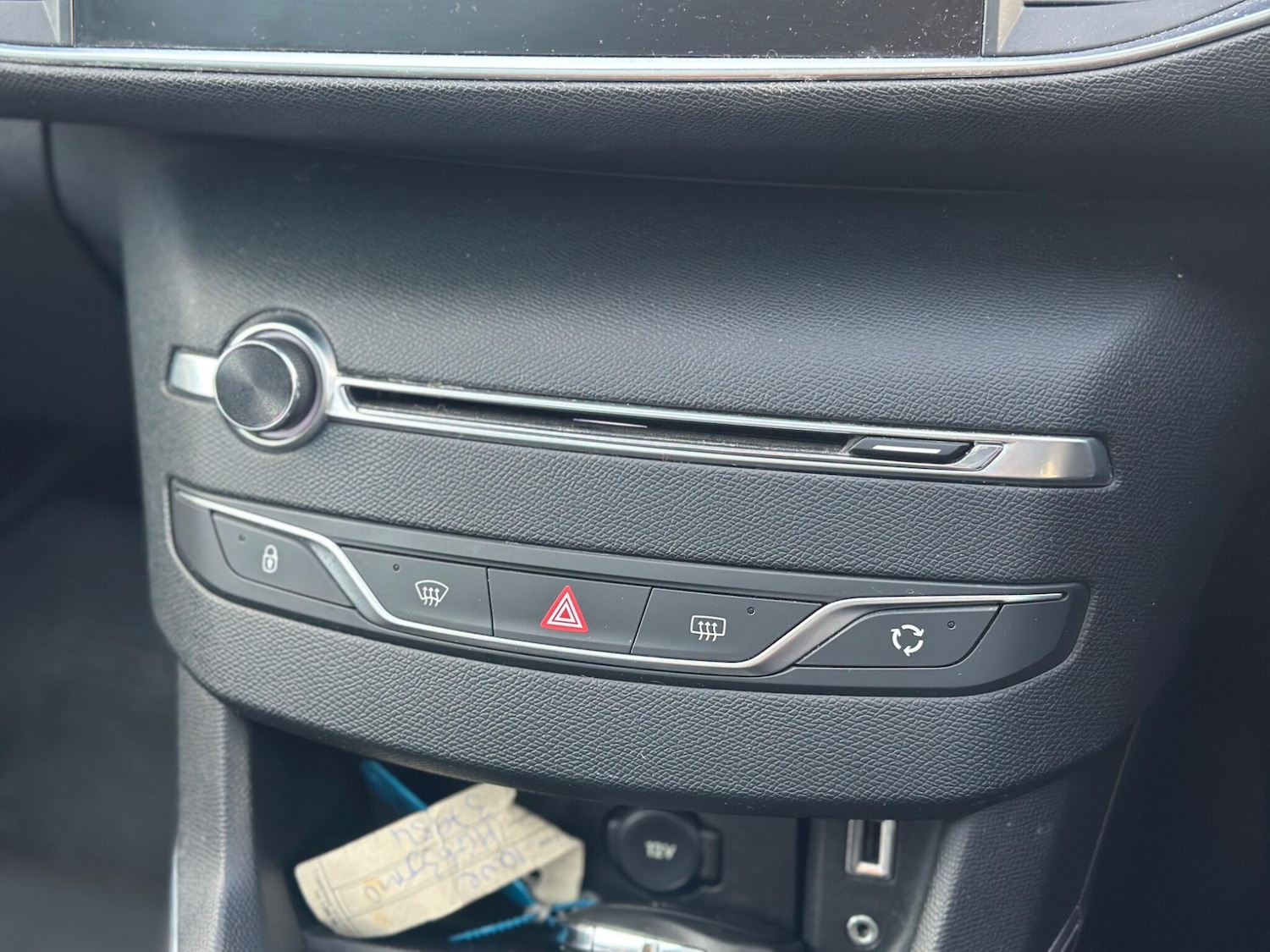 Used Peugeot 308 2014 for sale - 77468130: Photo 22