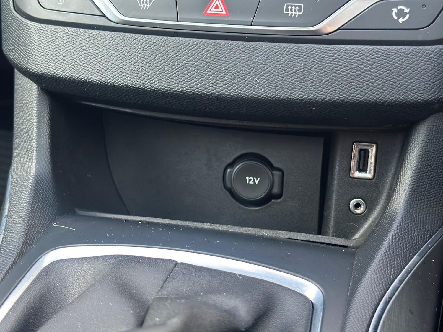 Used Peugeot 308 2014 for sale - 77468130: Photo 23