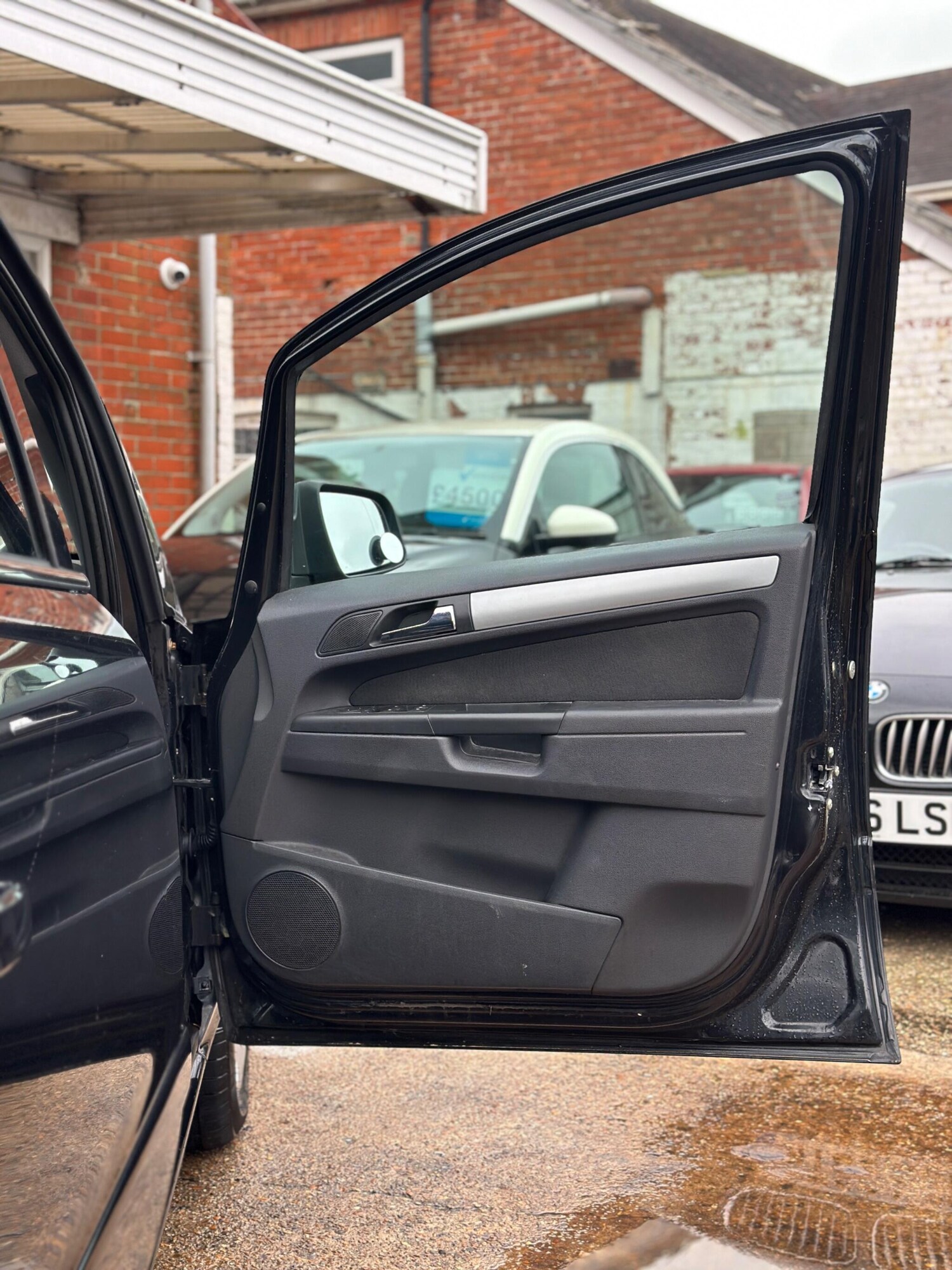 Used Vauxhall Zafira for sale - 77684131: Photo 22