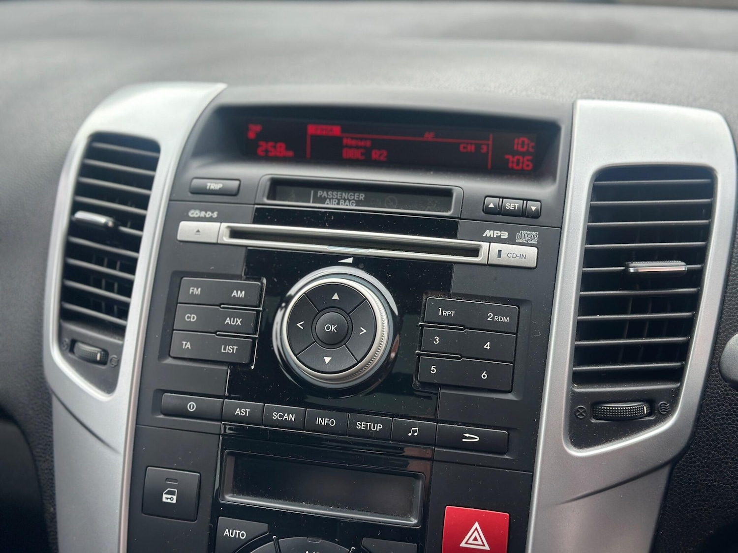 Used Kia Venga 2012 for sale - 77924937: Photo 17