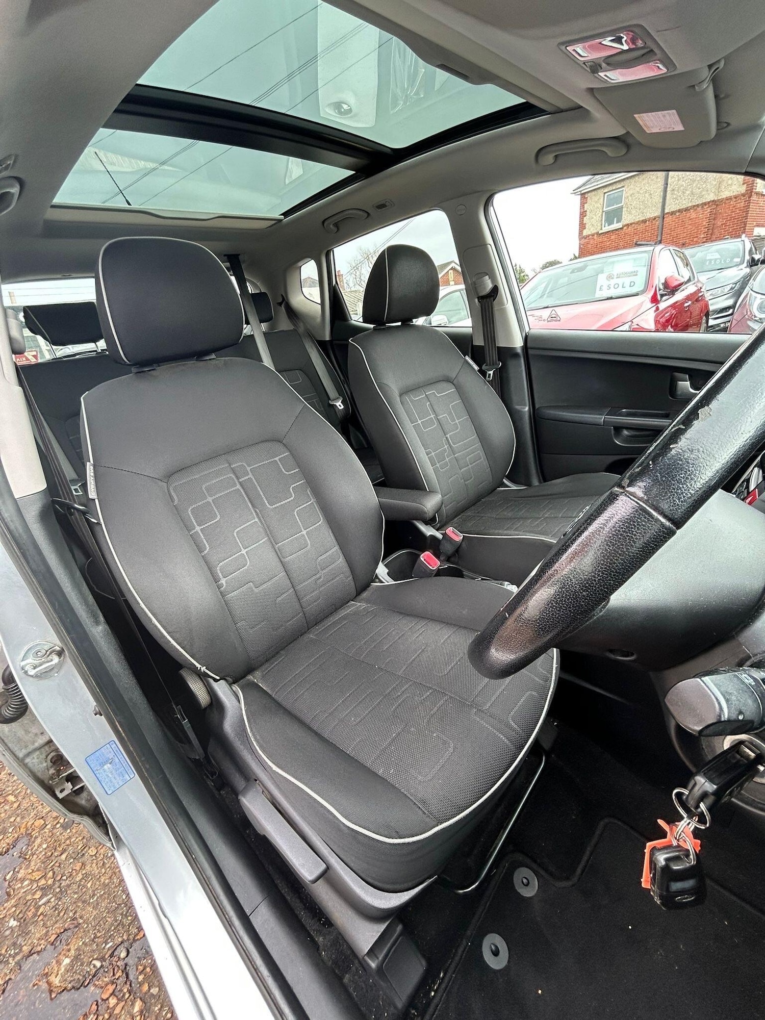 Used Kia Venga 2012 for sale - 77924937: Photo 21