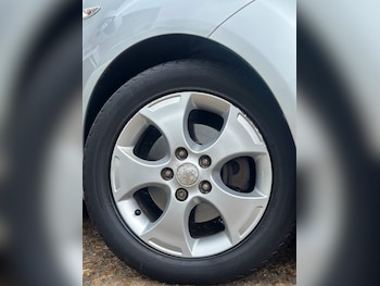 Used Kia Venga 2012 for sale - 77924937: Photo