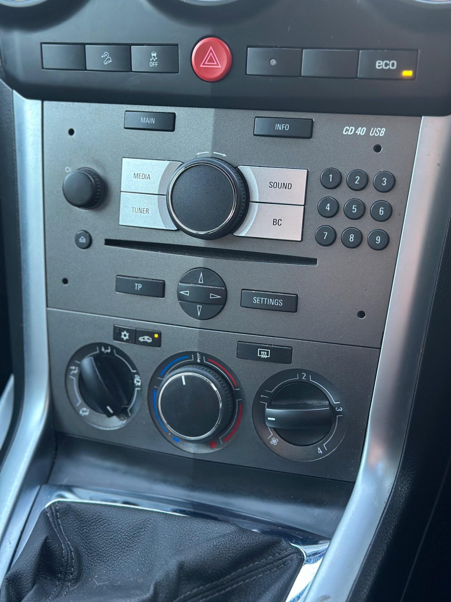 Used Vauxhall Antara 2014 for sale - 76952280: Photo 20