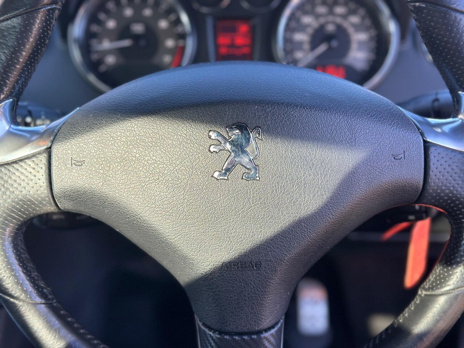 Used Peugeot RCZ 2011 for sale - 77645709: Photo 11