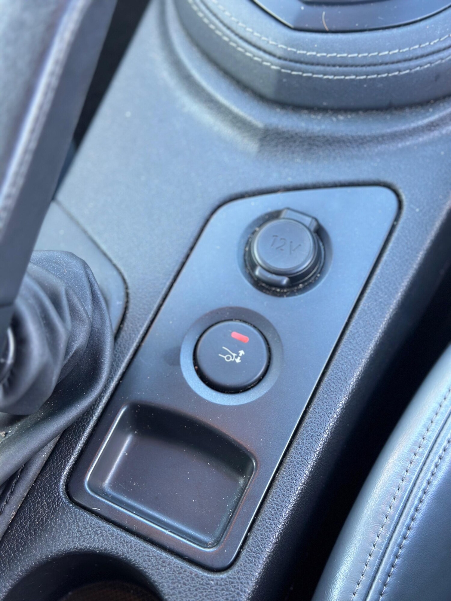 Used Peugeot RCZ 2011 for sale - 77645709: Photo 18