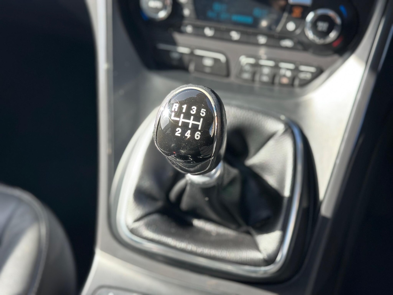 Used Ford Kuga 2015 for sale - 76945983: Photo 24