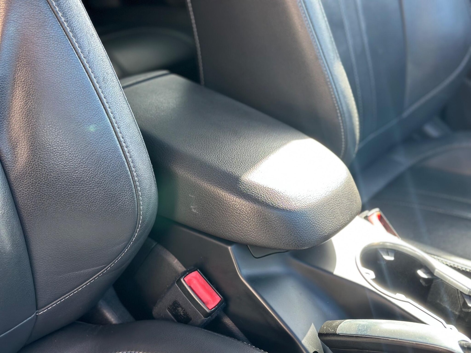 Used Ford Kuga 2015 for sale - 76945983: Photo 26