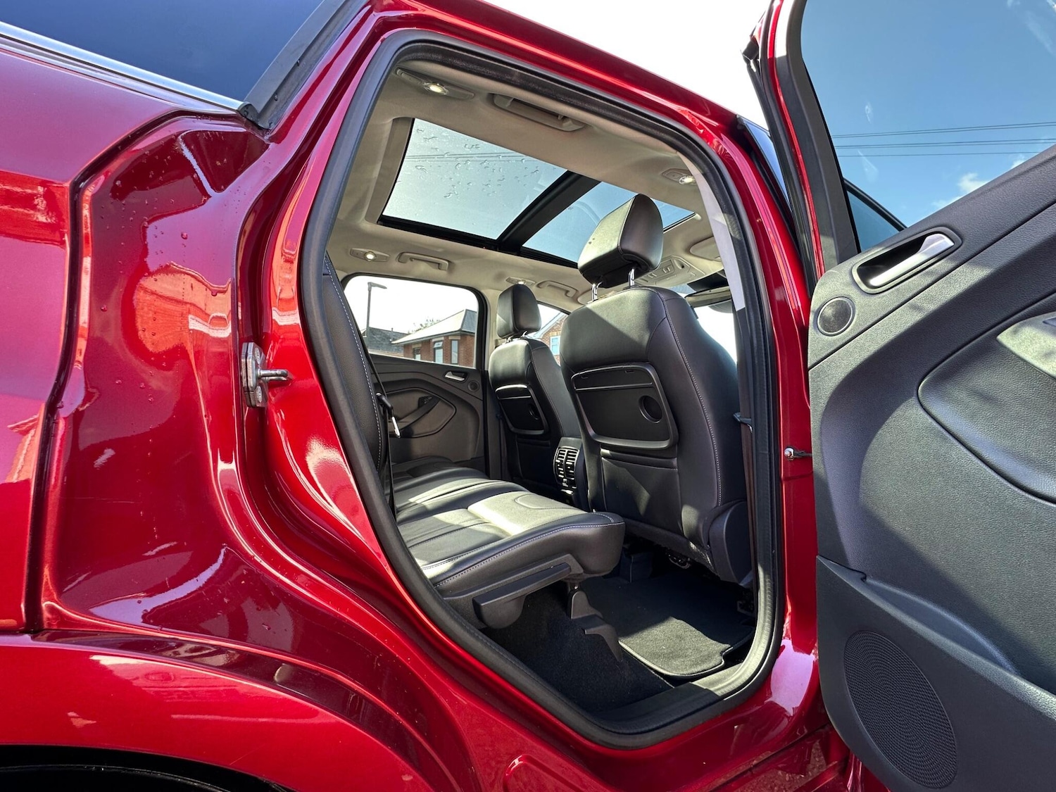 Used Ford Kuga 2015 for sale - 76945983: Photo 33