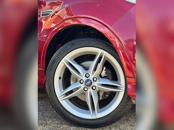 Used Ford Kuga 2015 for sale - 76945983: Photo