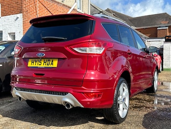 Used Ford Kuga 2015 for sale - 76945983: Photo