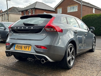 Used Volvo V40 2016 for sale - 78548223: Photo