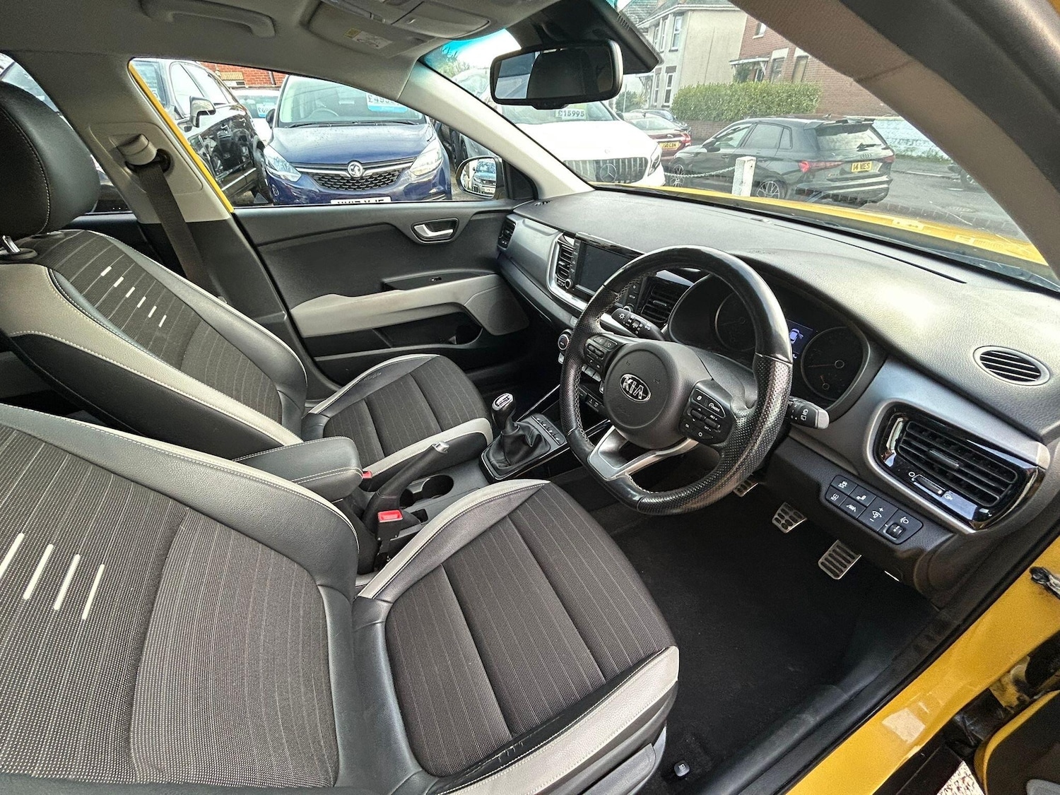 Used Kia Stonic 2017 for sale - 76965523: Photo 12