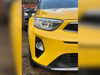 Used Kia Stonic 2017 for sale - 76965523: Photo