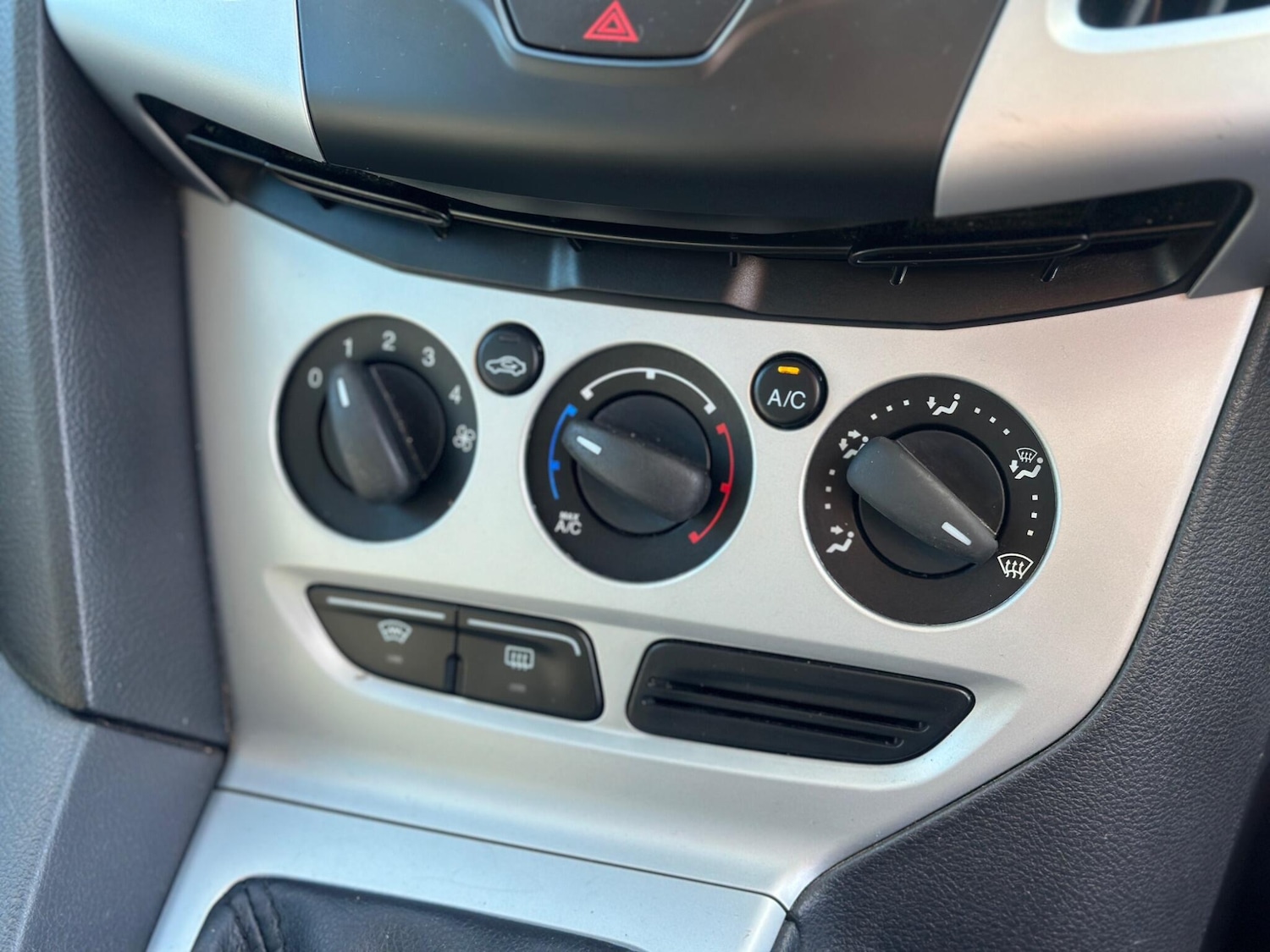 Used Ford Focus 2012 for sale - 77658155: Photo 19