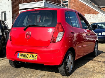 Used Hyundai i10 2010 for sale - 77738501: Photo