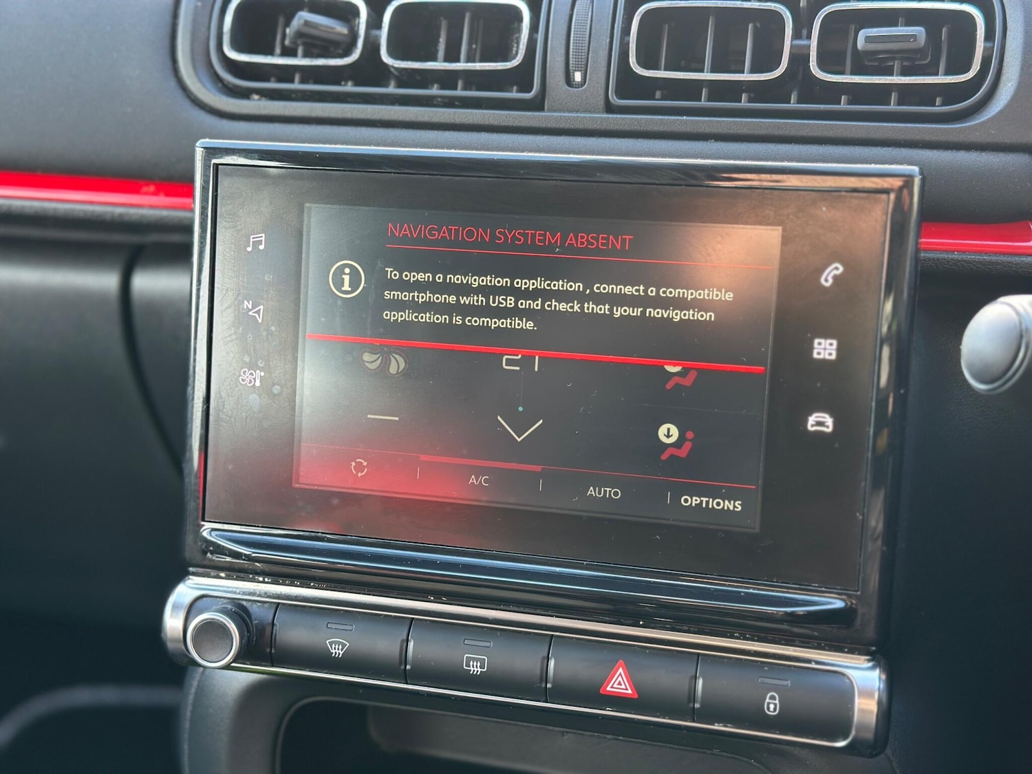 Used Citroen C3 2018 for sale - 76952376: Photo 18