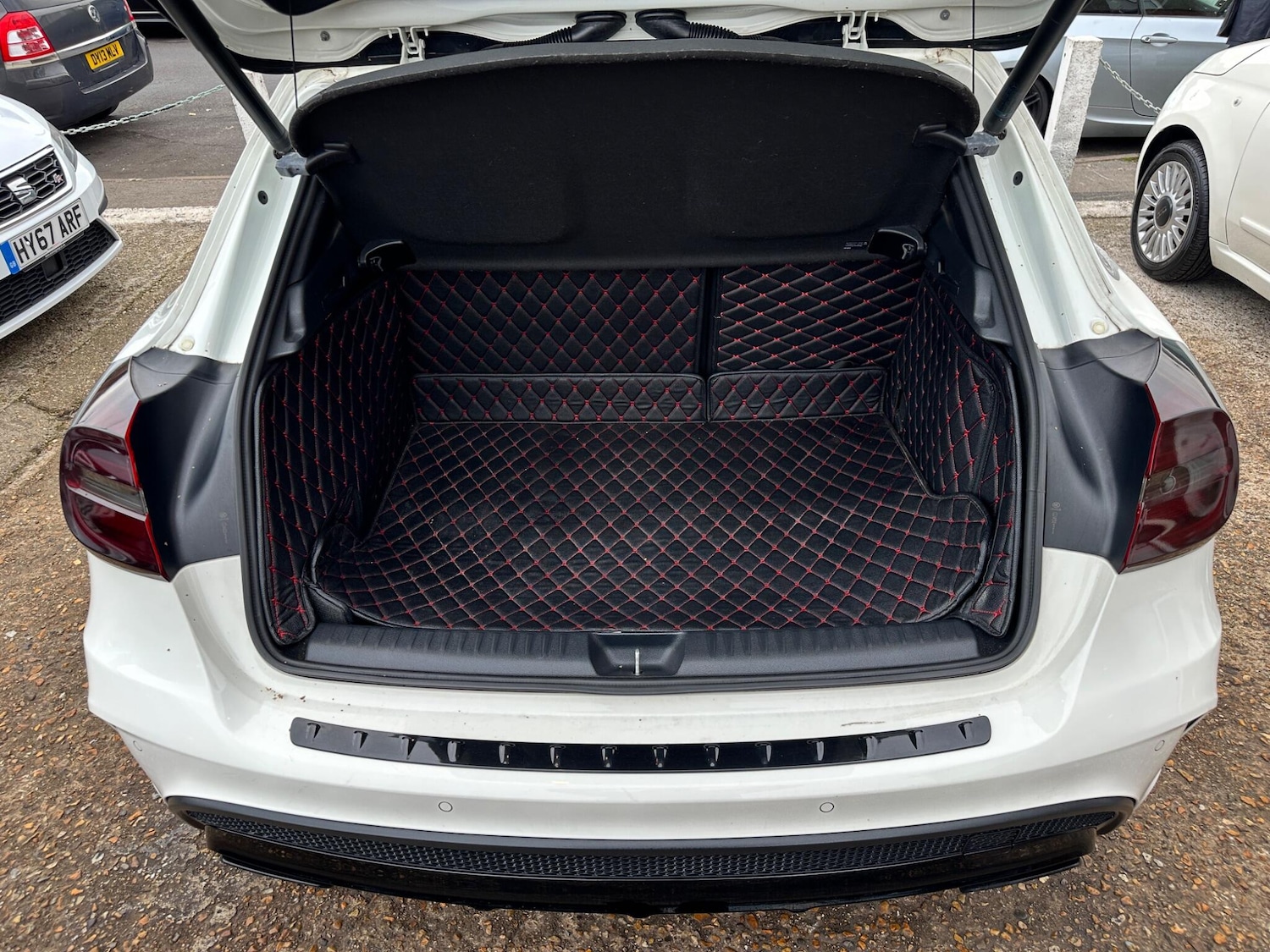 Used Mercedes-Benz GLA 2015 for sale - 76945971: Photo 10